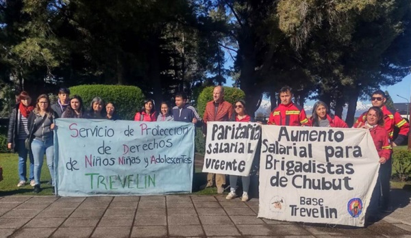 Los brigadistas se sumaron al paro y exigen una mejora salarial.