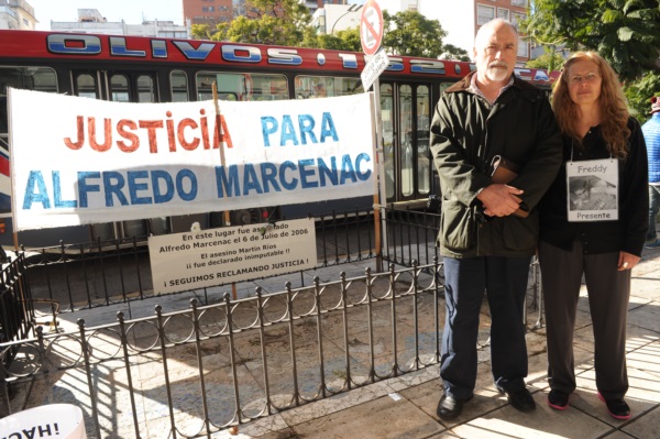 Adrián Marcenac y Mónica Bouyssede: su hijo Alfredo fue asesinado en Avenida Cabildo en 2006. Crearon una asociación civil.