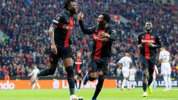El Leverkusen de Xavi Alonso suma y sigue, esta vez en Europa ??Goleada en casa ante el Qarabag para el pleno de victorias con doblete de Grimaldo (5-1).