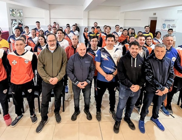 El intendente portuario Gustavo Sastre en Encuentro de Guardavidas.