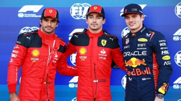Leclerc fue escoltado por Carlos Sainz y Max Verstappen.