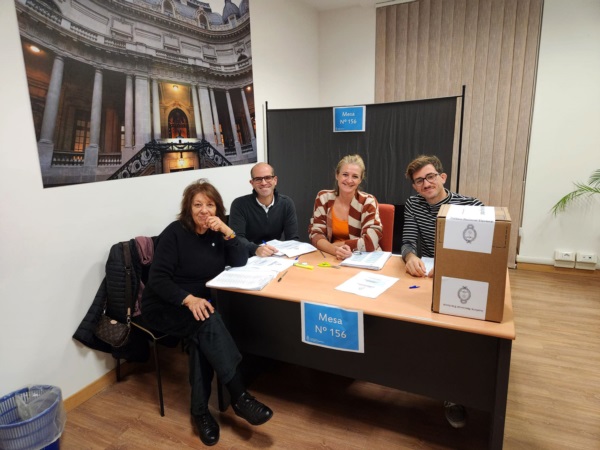 Consulado argentino en Roma. Los deberes cívicos, aún en la distancia.