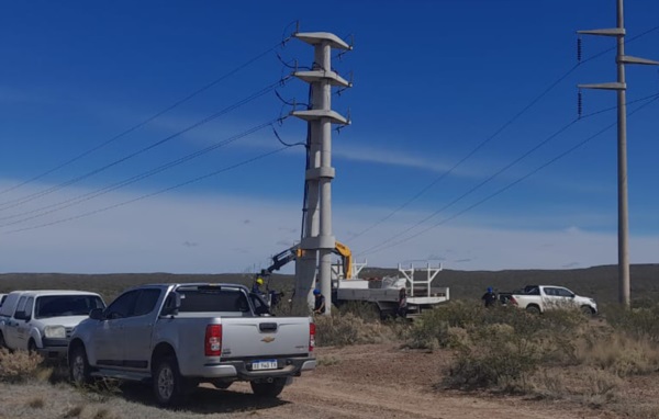 La reparaciòn de la línea que alimenta el servicio de energía al Valle Inferior resultó extensa en el tiempo.
