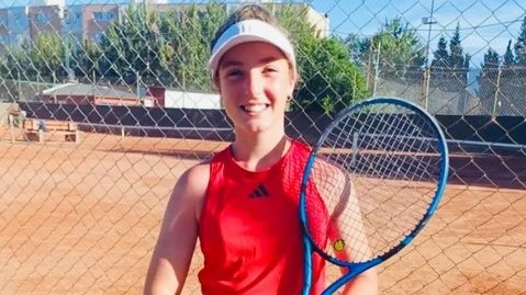 Guadalupe Marina a pura sonrisa por la semifinal en Neuquén capital.