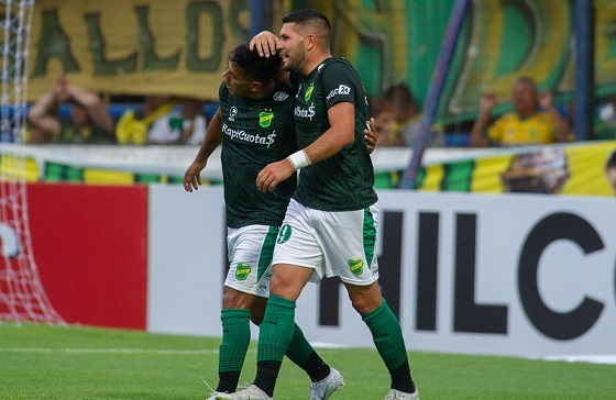 Los goles del Halcón fueron doblete de Nicolas Fernández y uno de Barbona.