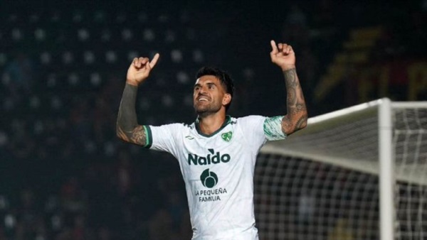Con goles de Javier Toledo y Luciano Gondou, el "Verde" sumó sus primeros 3 puntos en el campeonato.