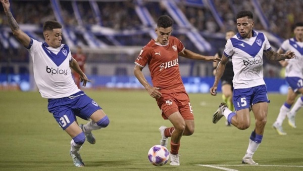 Un pálido Independiente empató en Liniers. En nInigún momento del partido supo cómo llegarle a Vélez.