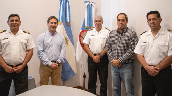 El intendente junto a Marcelo Fernández, Carlos Pérez y Tomás Leiva.
