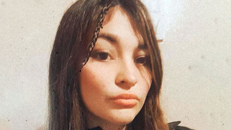 Murió la joven que se había tirado de un auto tras discutir con su ex ...