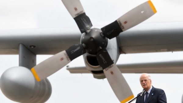 El 1 de febrero el ministro Jorge Taiana y el jefe de la Fuerza Aérea presentaron aviones modernizados.