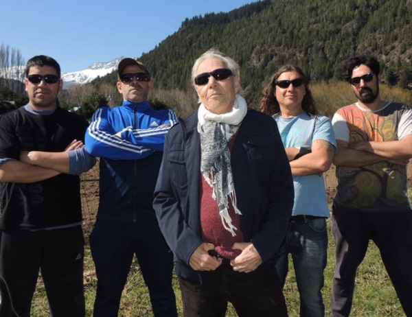 Mike Cooke Band, ‘el patrón del rock patagónico’ brindará su show.