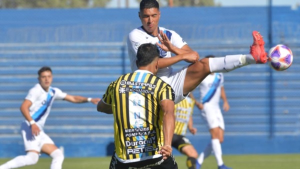 Almirante Brown perdió sus primeros puntos de la temporada. Foto: Daniel Feldman.