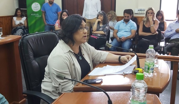 Alejandra Concina hizo hincapié en la situaciòn del natatorio local.