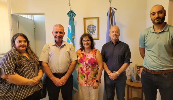 El acuerdo tripartito se firmó en la sede de la comuna de Gaiman.