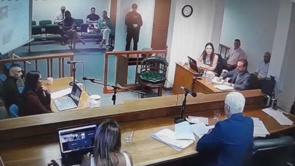 Las partes este martes en la audiencia en los tribunales de Trelew