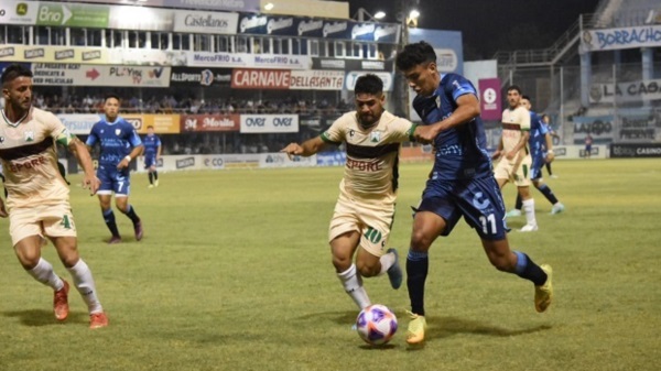 Ferro venció en Rafaela 2-1 con goles de Erbes y Palacio.