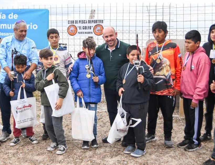 Los niños y niñas del barrio Perón participaron de un taller.