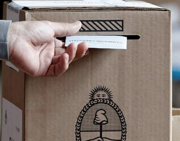 El adelantamiento de las elecciones se define esta semana. Igualmente, los candidatos se están moviendo.