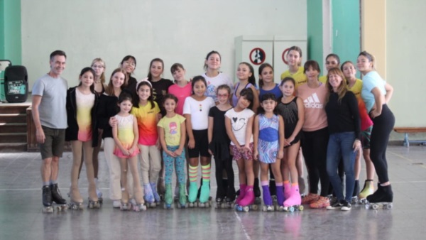 Con una buena participación se hizo la Clínica de Patín en Rawson durante tres días.