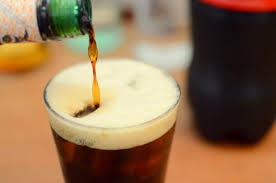 Los jóvenes habían sido detenidos por hurtar una botella de fernet. Foto ilustrativa: cocinayvino.com