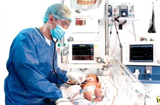 Escasean médicos en la Terapia Intensiva Infantil del Hospital. Foto ilustrativa
