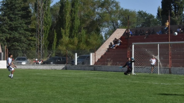 La "Banda" erró un penal en el primer tiempo. Foto: Sergio Esparza. 