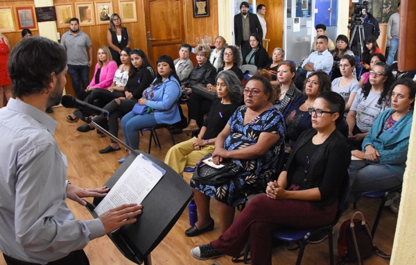 El Concejo realizó una distinción a las artistas que participaron en la muestra de Mujeres Artistas.