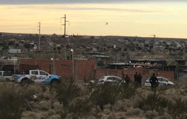 Atentos. La Policía y la Municipalidad actuaron para que los lotes no fueran ocupados ilegalmente.