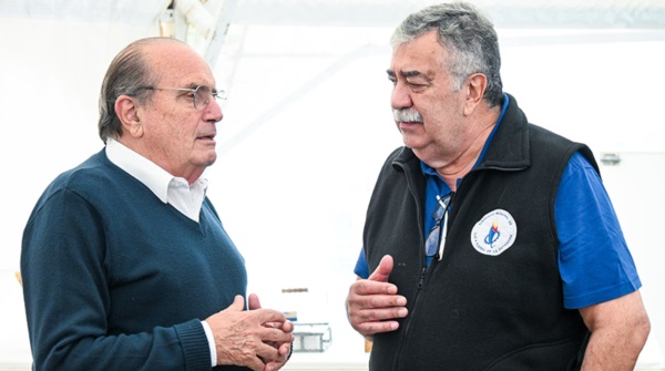Brown, director del BICE junto a Héctor González, de Luz y Fuerza.