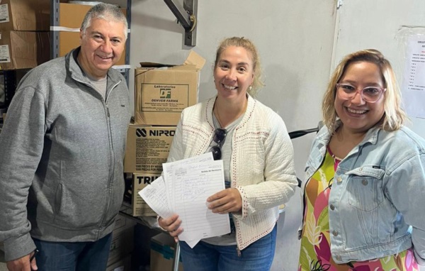 Los elementos fueron recibidos por Silvana Cendra a través del Hospital “Santa Teresita” de Rawson.