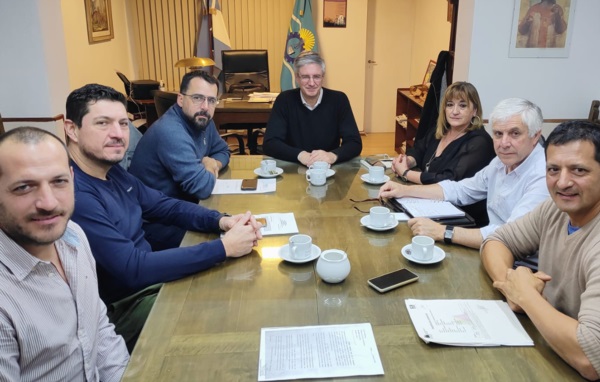 Diálogo. Los referentes políticos buscan poder concentrar energías alrededor de un solo candidato. 