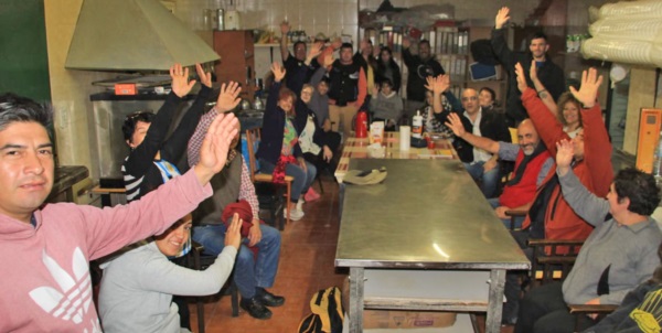 Decisión unánime. Todos en la asamblea decidieron que Maderna es quien mejor los representa en Chubut.