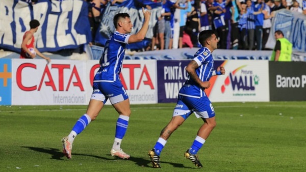 Godoy Cruz está venciendo a Gimnasia por 1-0 gracias al golazo de Tadeo Allende