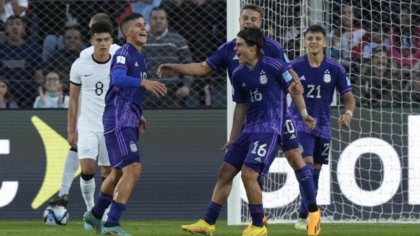 Luka Romero anotó un gol fenomenal, el mejor del Mundial hasta ahora.