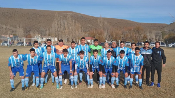 El equipo masculino de Primera. Foto: Club Río Mayo.