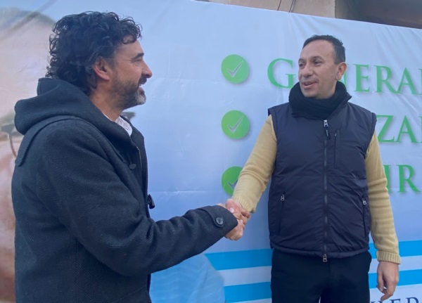La fórmula, Adrián Maderna le da la mano a su vice, Alejandro Albaini
