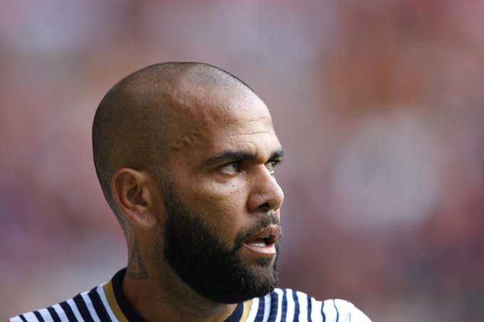 Dani Alves, detenido y en prisión preventiva, negó que abusara sexualmente de una joven en una discoteca