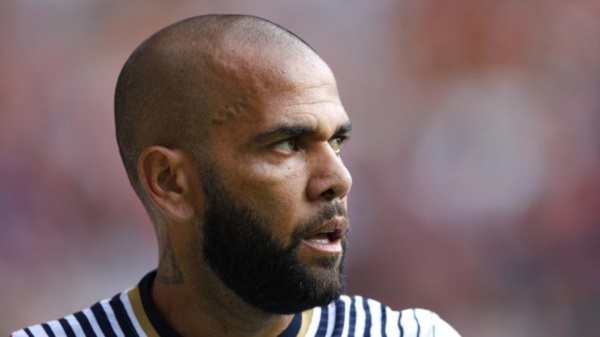 Dani Alves, detenido y en prisión preventiva, negó que abusara sexualmente de una joven en una discoteca