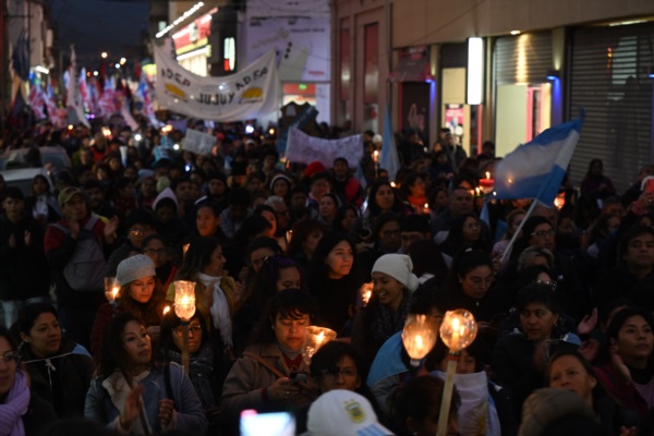 Marcha de antorchas en Jujuy por la liberación de los detenidos.