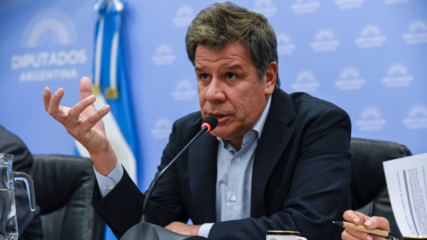 Manes, uno de los líderes de la bancada ahora desdoblada.