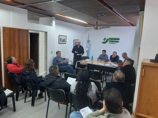 La asamblea de la FECHCOOP realizada este viernes en Rawson