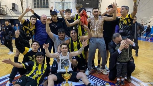 Madryn ganó los últimos cuatro torneos locales, quiere el penta y jugar el Pre Federal. (Foto: Archivo Jornada).