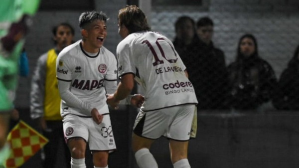 Con asistencia del Pepo de la Vega y gol del Chino Esquivel, el Granate venció 1-0 a Platense en Vicente López,
