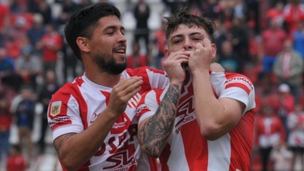 Unión sumó su tercera victoria al hilo y salió del fondo de la tabla (superó a Arsenal por 1 punto).
