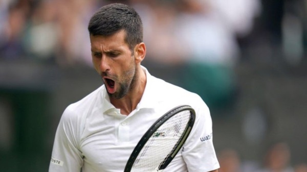 Djokovic sigue caminando a paso firme el césped de Wimbledon. Ahora enfrentará por segundo Grand Slam consecutivo a un generación 2000.