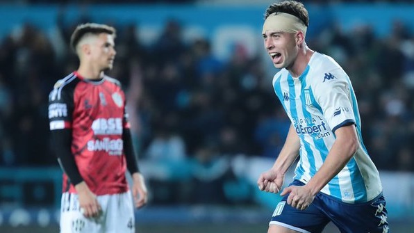 Racing festejó 'por los pibes' y no tuvo piedad con los errores de Central Córdoba.