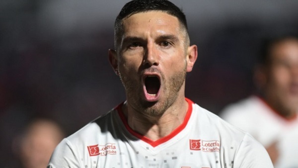 "Maravilla" Martínez. Triunfazo de Instituto sobre Lanús. 2-1 con golazo del delantero. 