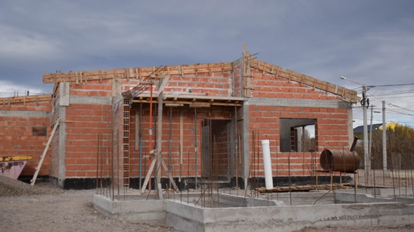 Ambos edificios están siendo construidos en el barrio Solana.