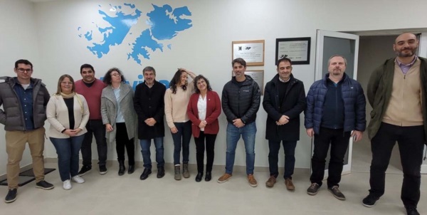 Interés mutuo. Una postal de la visita del área de Energía de Nación a la sede de la casa de altos estudios. 