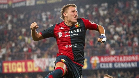 Doblete y asistencia de Mateo. Se estrenó de manera oficial con el Genoa en el triunfo ante Modena.